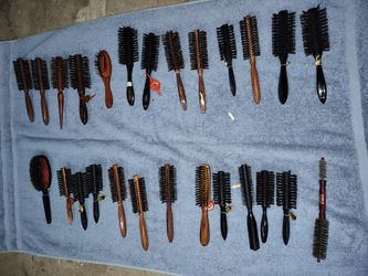 Hairbrushes (25)
