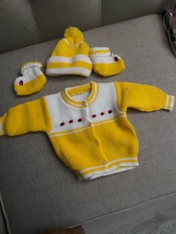 Newborn Crochet  3 piece set