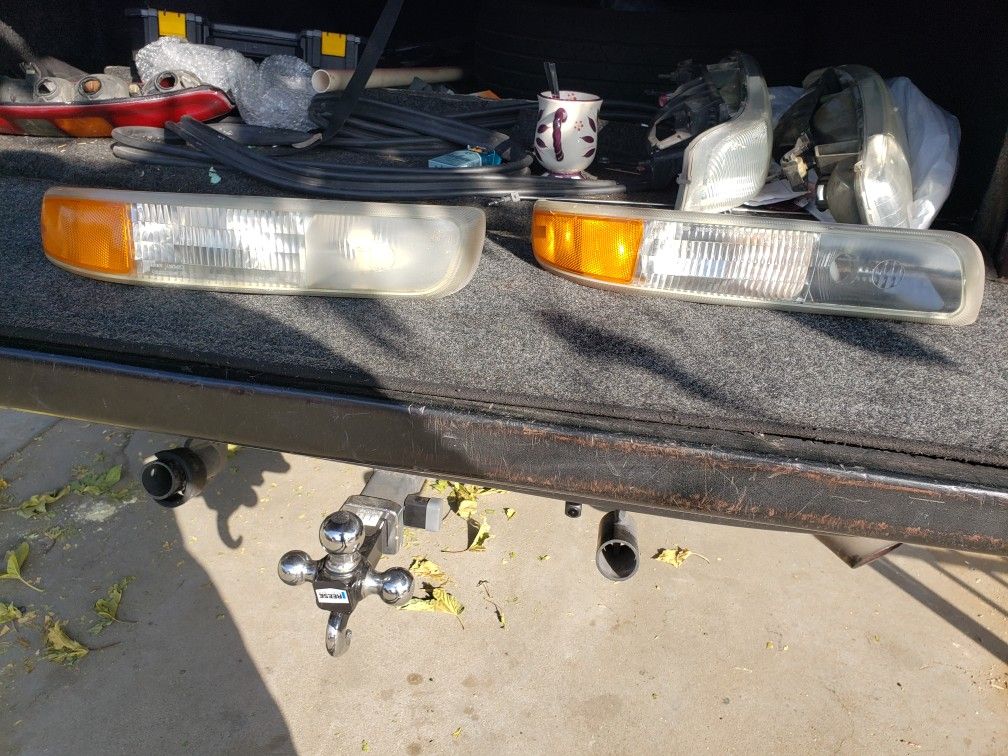 Headlights off of 2001 2500hd