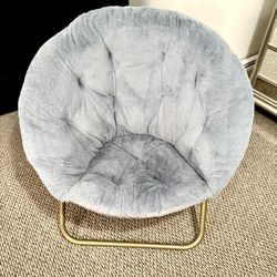 Folding Saucer Plush Chair in Blue-ish Gray