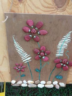 Rock/pebble art