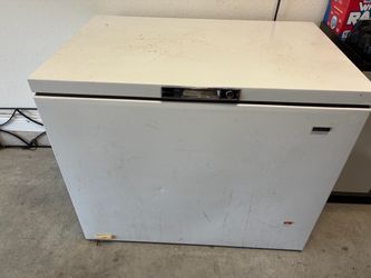 White Chest Freezer