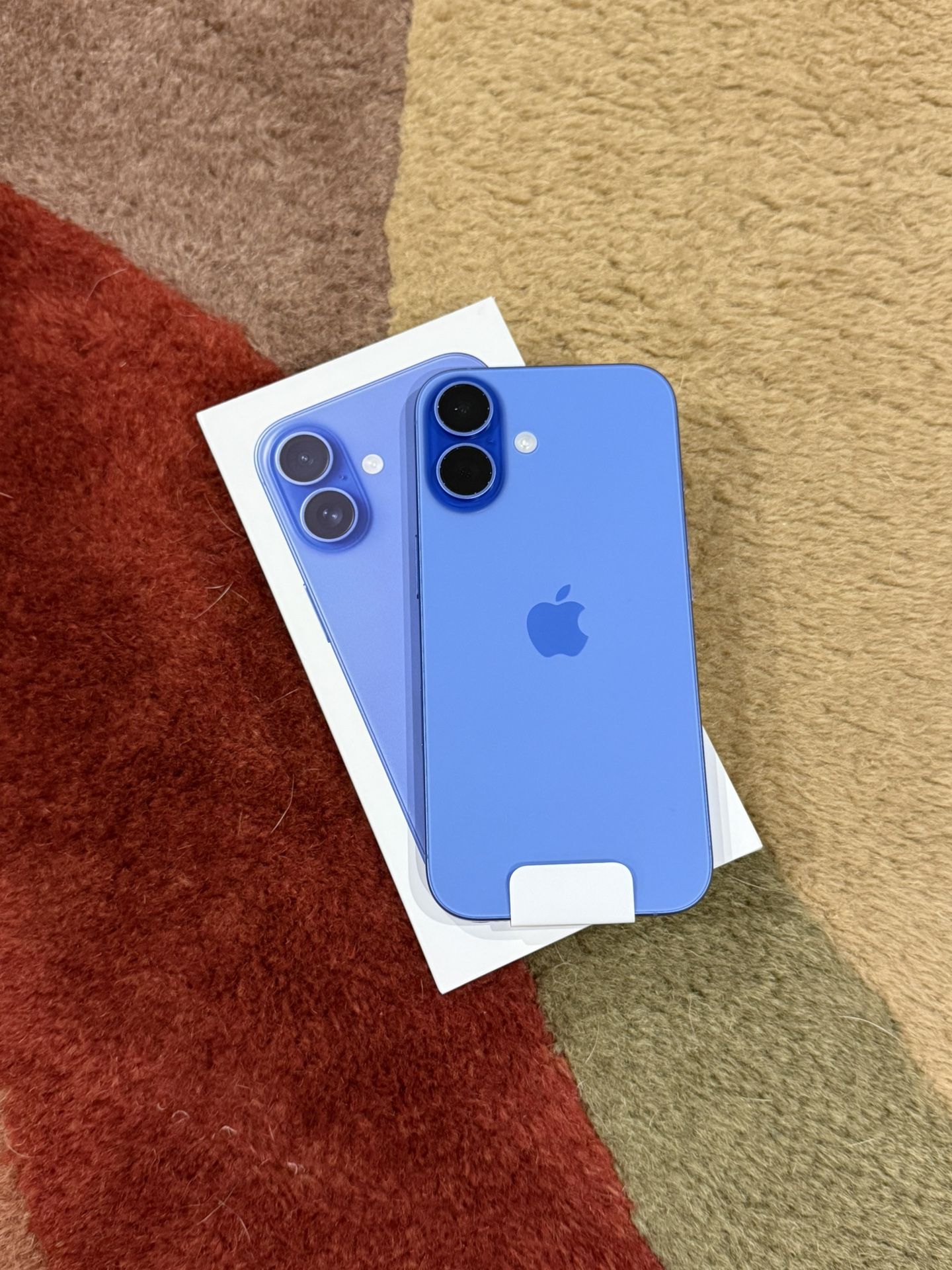 iPhone 16 Unlocked 128GB Blue with Physical SIM Brand New