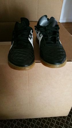 Tenis usados pero estan como nuevos size 5 ,5 de mujer es 8