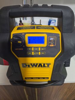DeWalt 1600A Jump Starter with Air Compressor