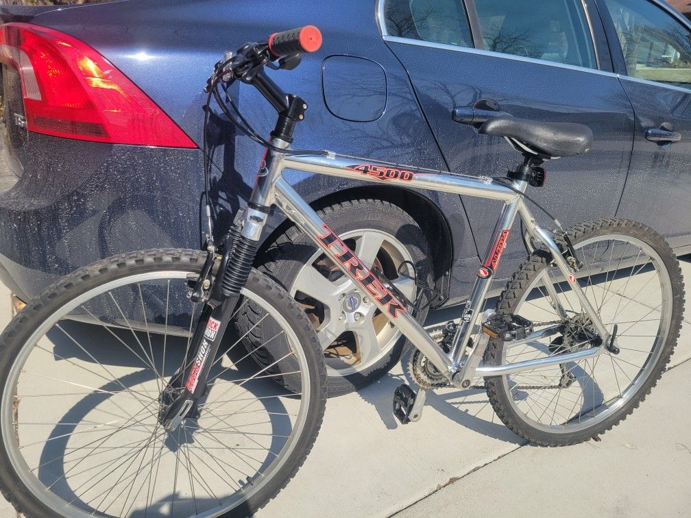 Trek 4500 Mountain Bike for Sale in Darien IL OfferUp