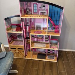 Big Doll House