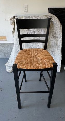 Vintage Sleek Tuscan Wood & Natural Woven Rush Seat Counter / Bar Stool - Matte Black