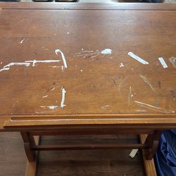 Adjustable art table