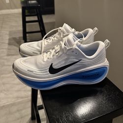Nike Vomero Plus, white and blue, size 10