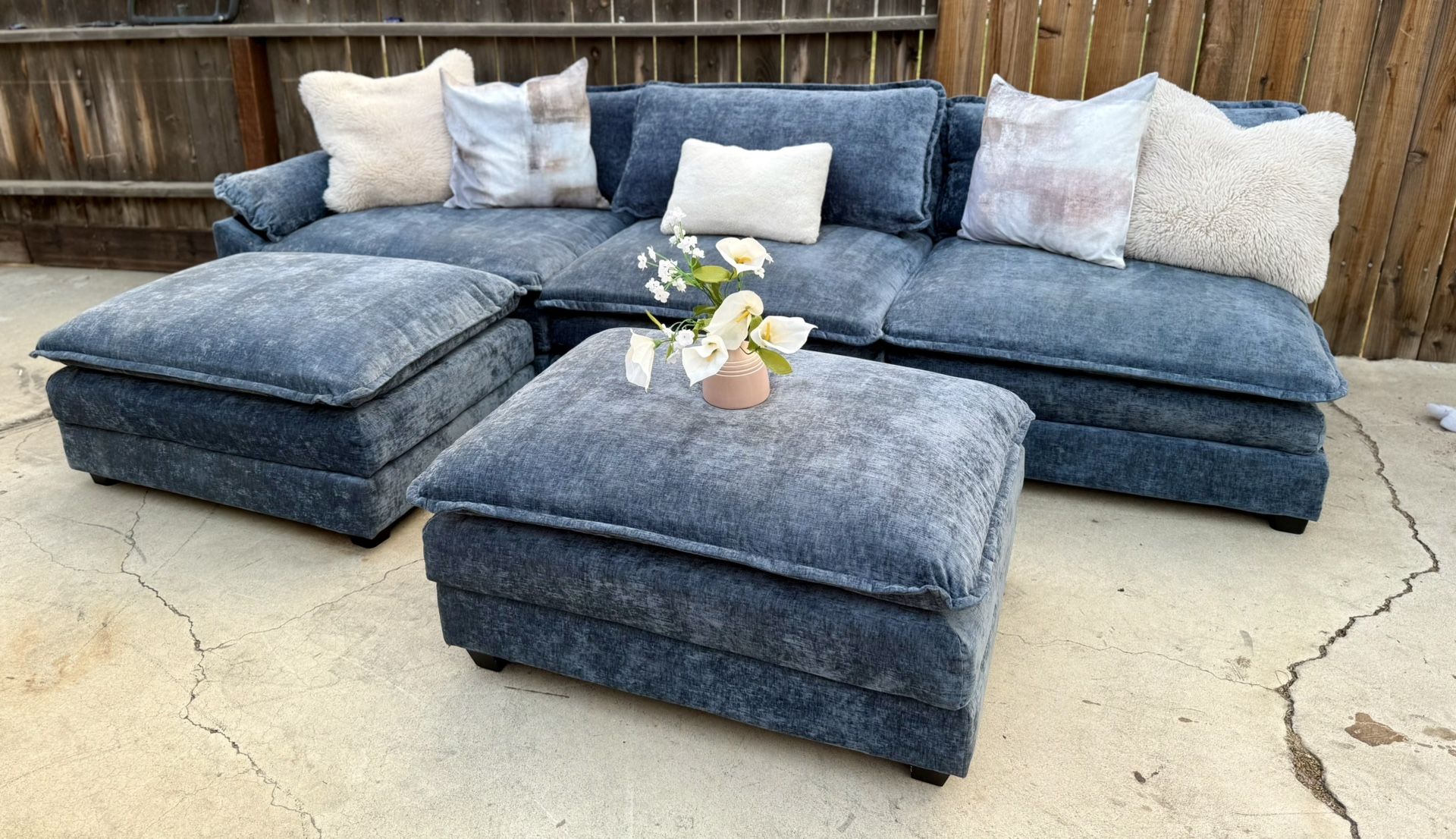 💙 Luxe Cloud-Soft Blue Sectional Couch with Ottoman 🚚DELIVERY AVAILABLE 🚚💙