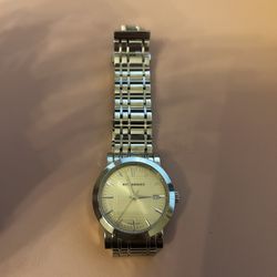 Burberry Watch - Unisex