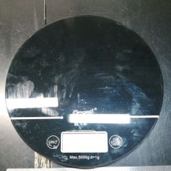 Kitchen scale W a new battery 