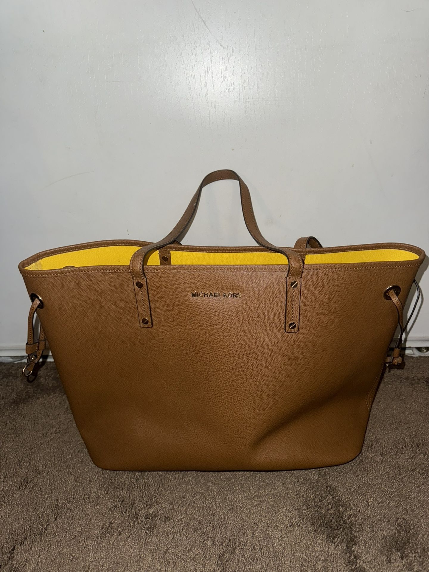 Brown Michael Kors tote