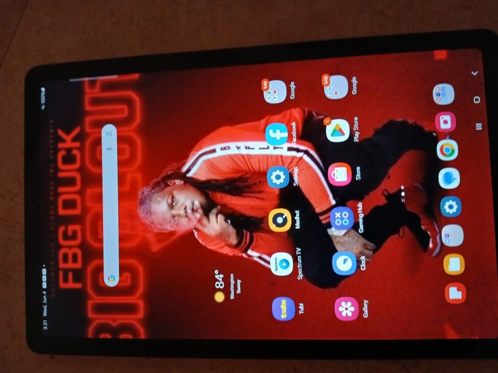 Selling My Nice Almost New Samsung Tab S6 Lite