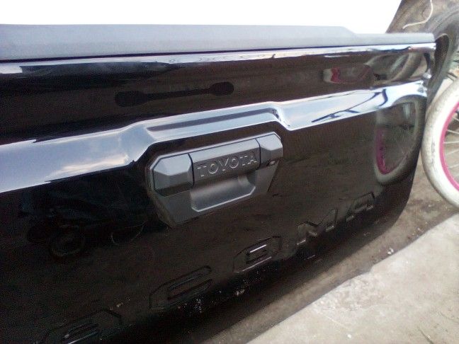 Toyota Tacoma Tailgate 2025