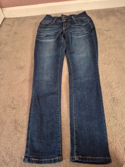 Beautiful Girls jeans it's new and good condition