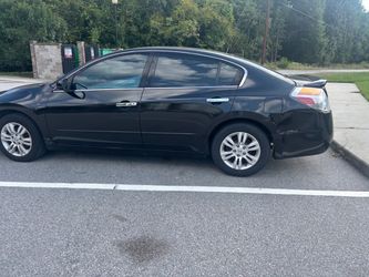 Nissan 2011