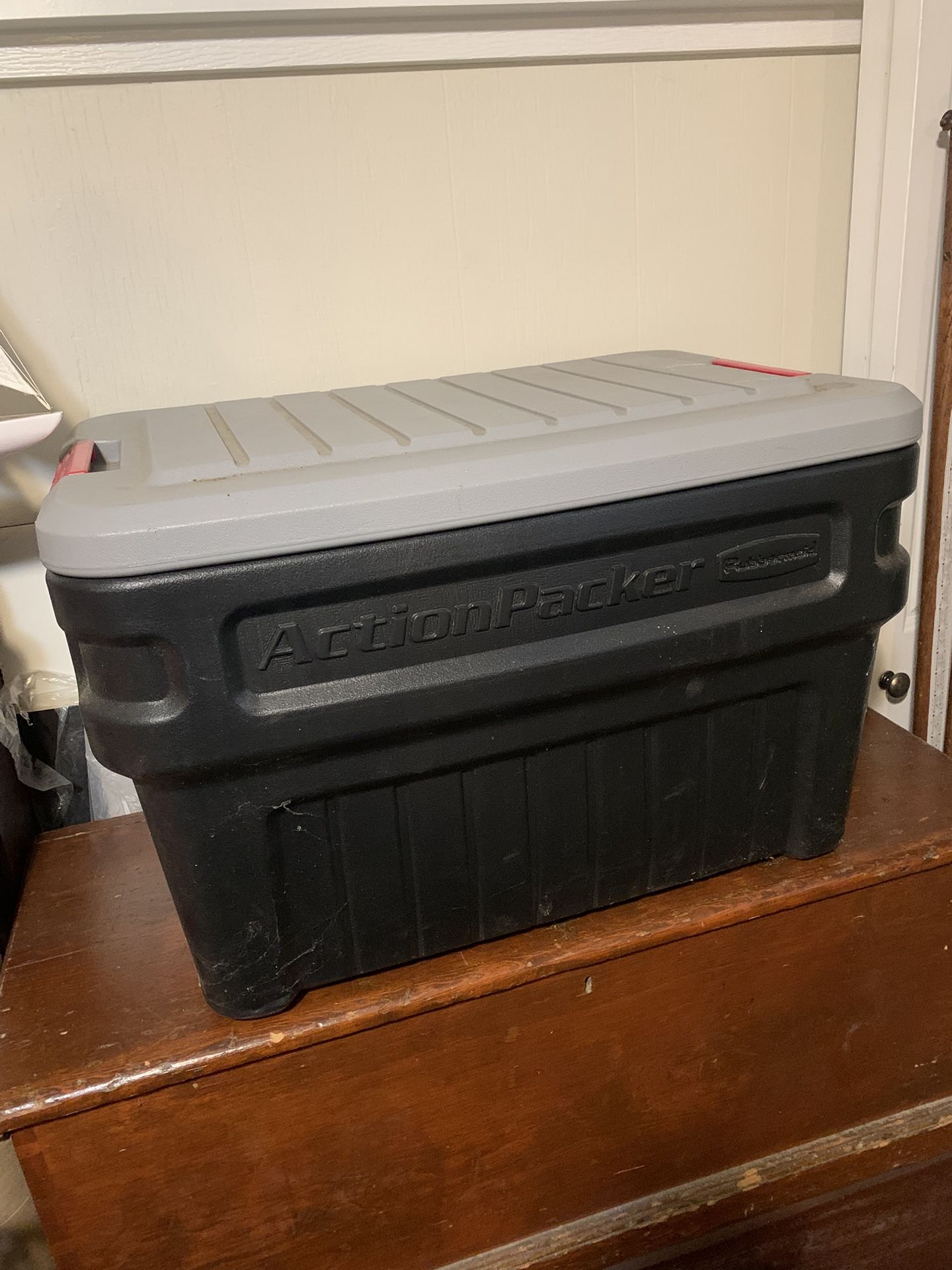 24 Gal Action Packer