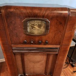 Pickard Bell Antique Radio