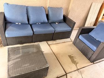 Outdoor Wicker Patio Furniture Set