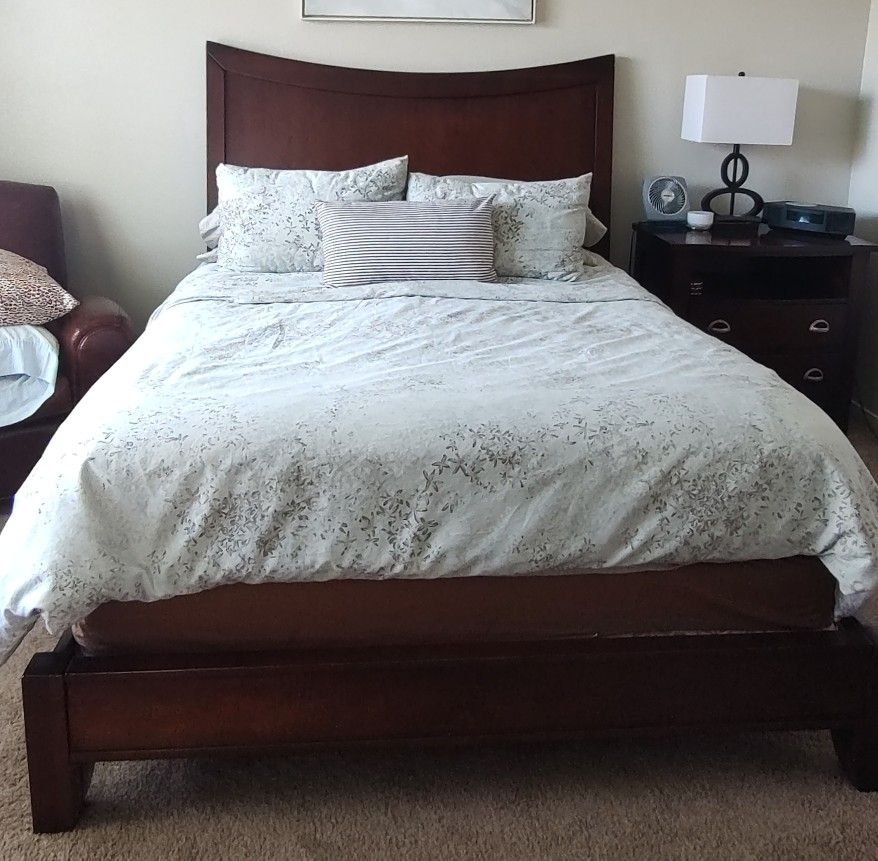 Queen Bedroom Furniture