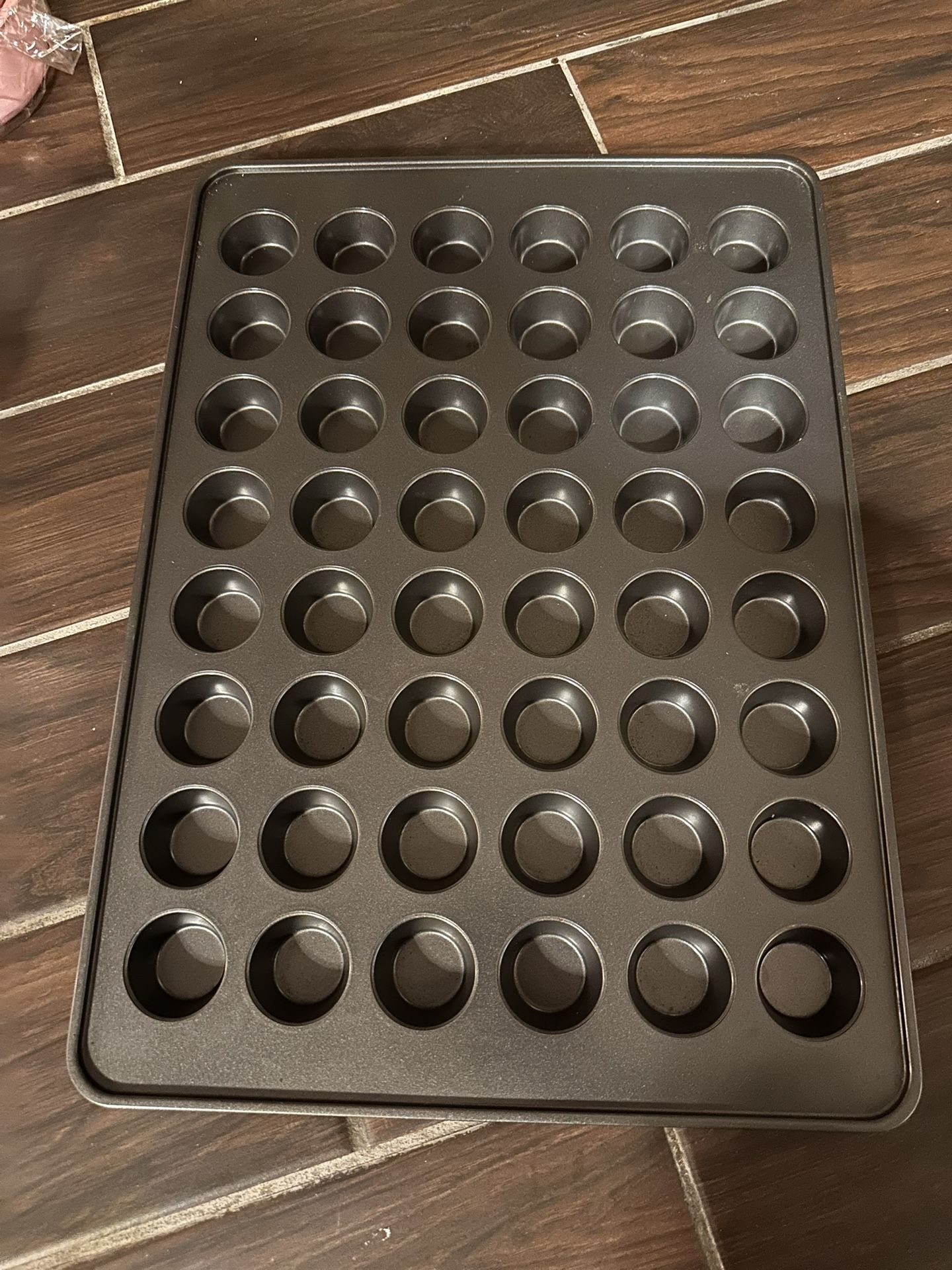 New 48 Cupcake Baking Tray
