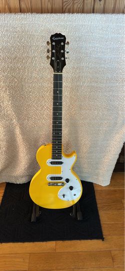 Epiphone Les Paul Electric Guitar Yellow