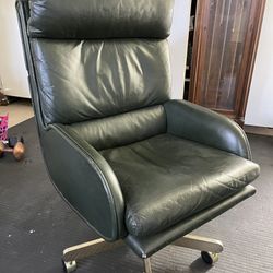 Dunbar Leather Executive Chair
