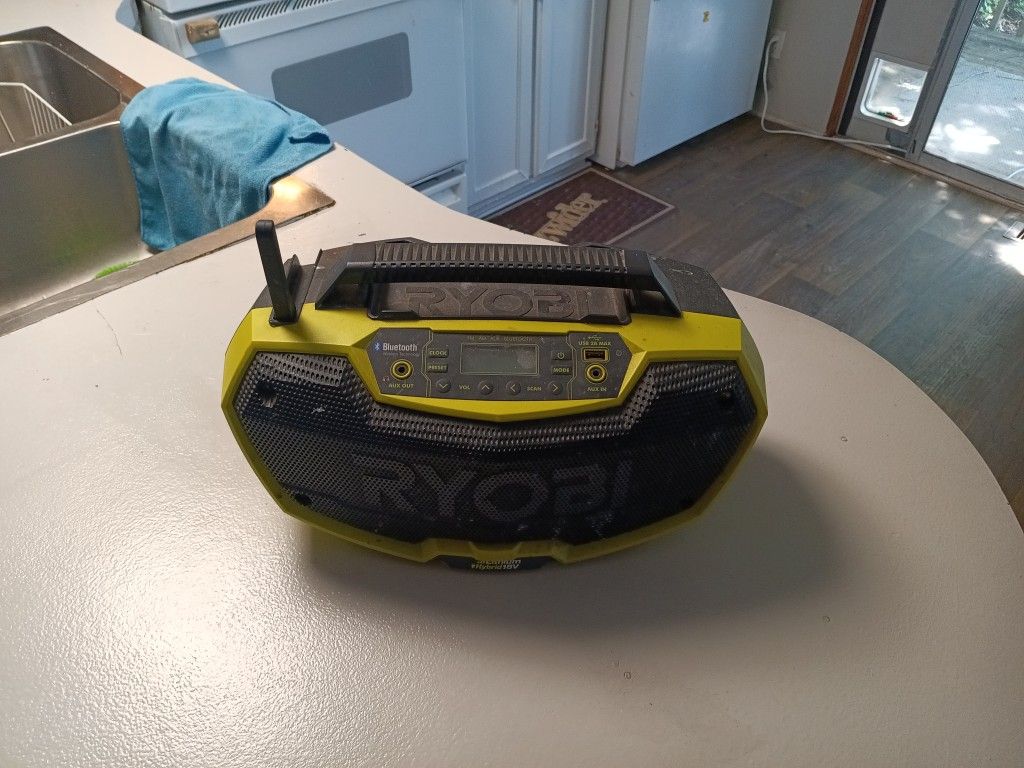 Ryobi Radio
