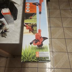 Black+Decker Corded 14 In. String Trimmer/Edger