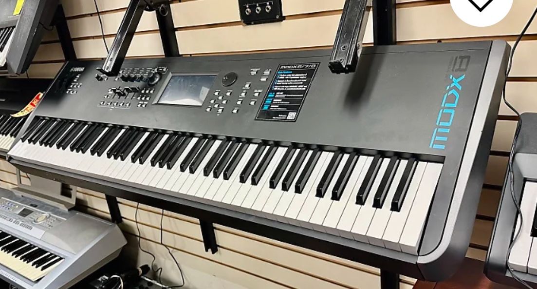 Yamaha Modx8 (used)