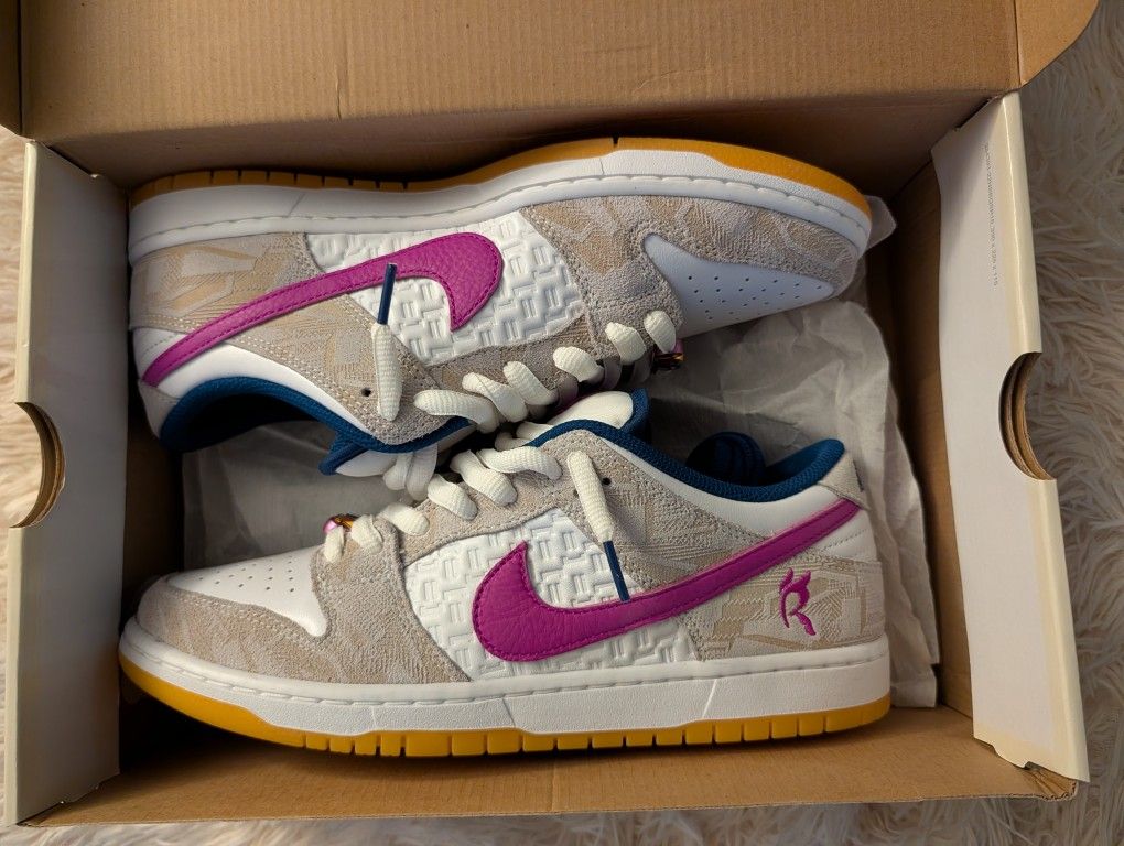 Nike SB Dunk Low Rayssa Leal M 9.5