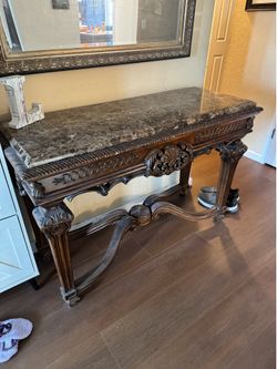Decorative sofa table