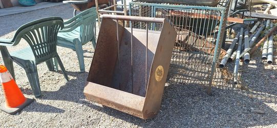 Powder Mountain Horse Feeder