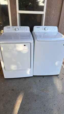 Samsung Washer & Dryer Set – Like New