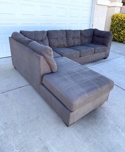 Gray Sectiona Couch - Ashley’s
