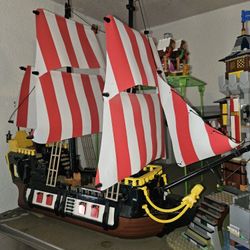 Pirates Of Barracuda Bay Lego Set 99% Complete