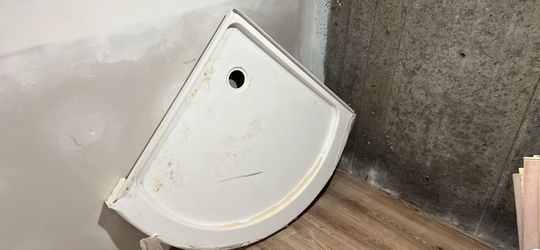 round corner shower new