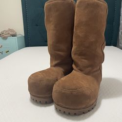 BALENCIAGA SHERLING BOOTS