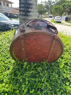 Vintage Round Leather Hat Box Bag