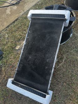 2007-2014 Tahoe Radiator 