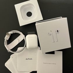 AirPods 2nd Gen (BrandNew)