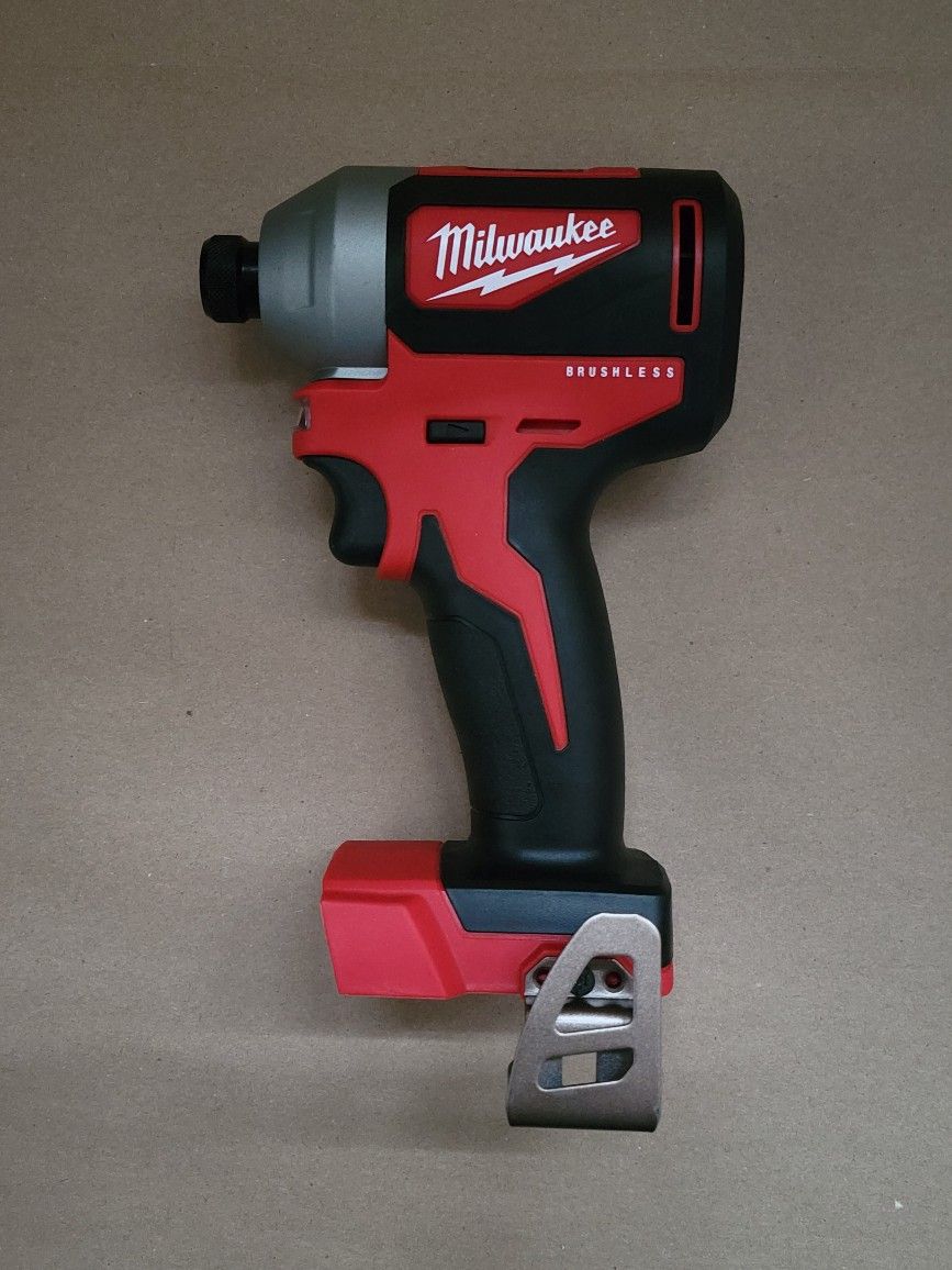 Milwaukee M18 18-Volt Lithium-Ion Brushless Cordless 1/4 in. Impact