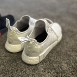 Adidas Shoes 👟 $30 