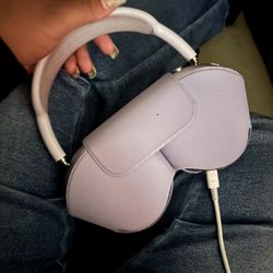 AirPod Maxes Lavender