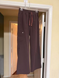 FIGS Espresso  scrub pants Isabella