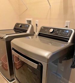 Washer and dryer set