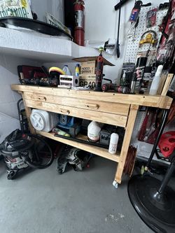 Rolling Work Bench Shelf W/ Drawers And Vise