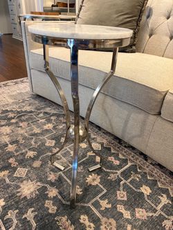 Round marble side table
